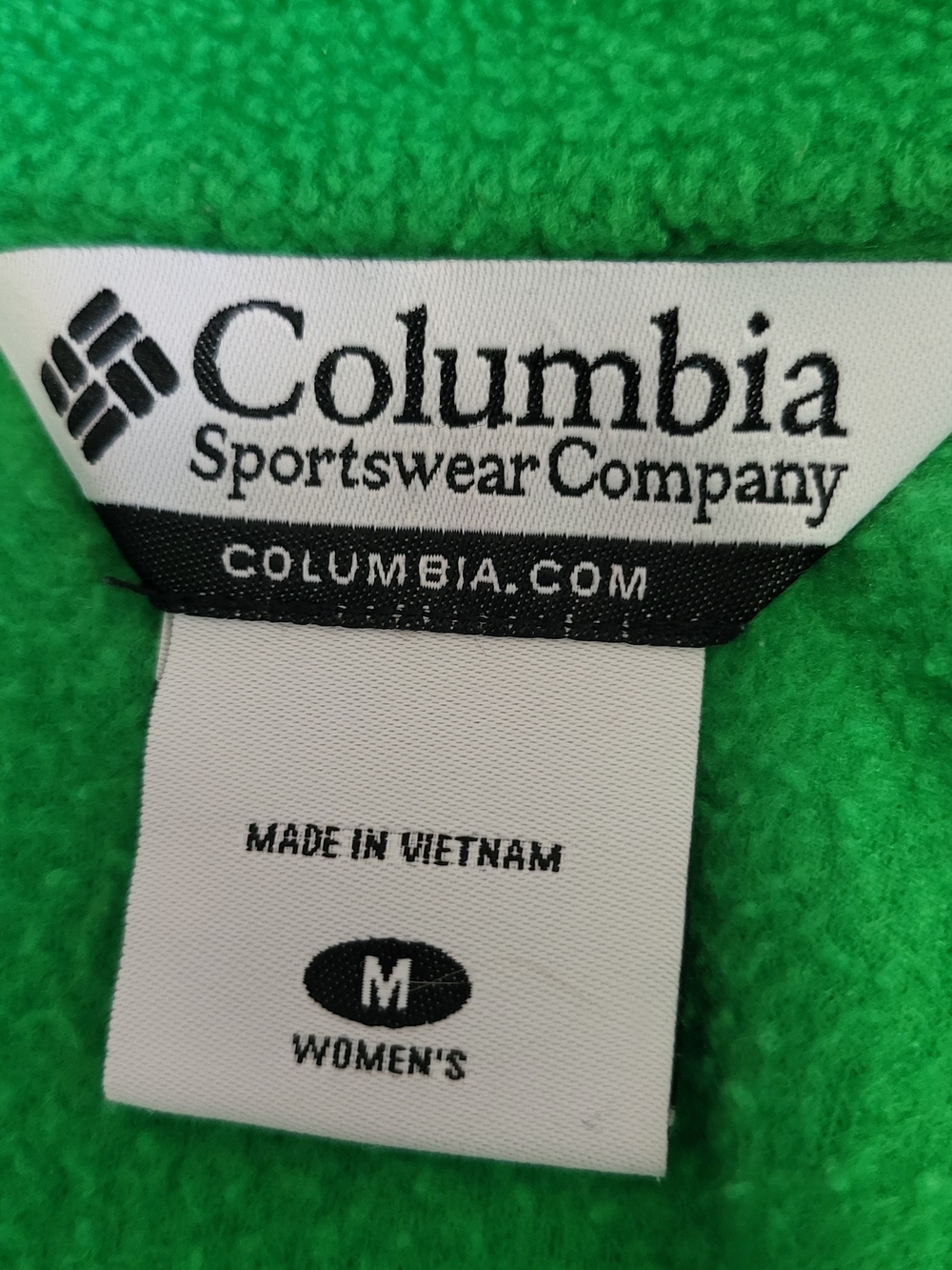 Columbia Women's Full-Zip Green Fleece Jacket - Picture 4 of 4